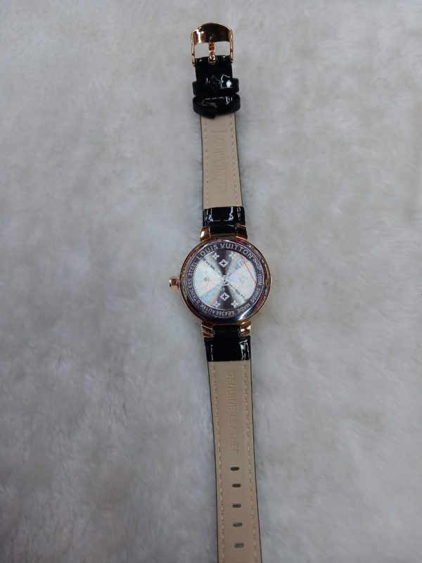 Louis Vuitton Luxury Women's Square Leather Watch