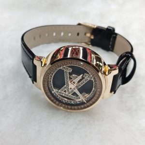 Louis Vuitton Luxury Women's Square Leather Watch