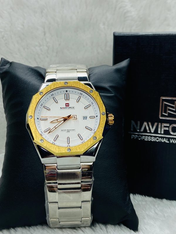 Naviforce Men’s Watch – Gold Bezel, Silver Strap, White Dial, 30M Water Resistant - Image 6