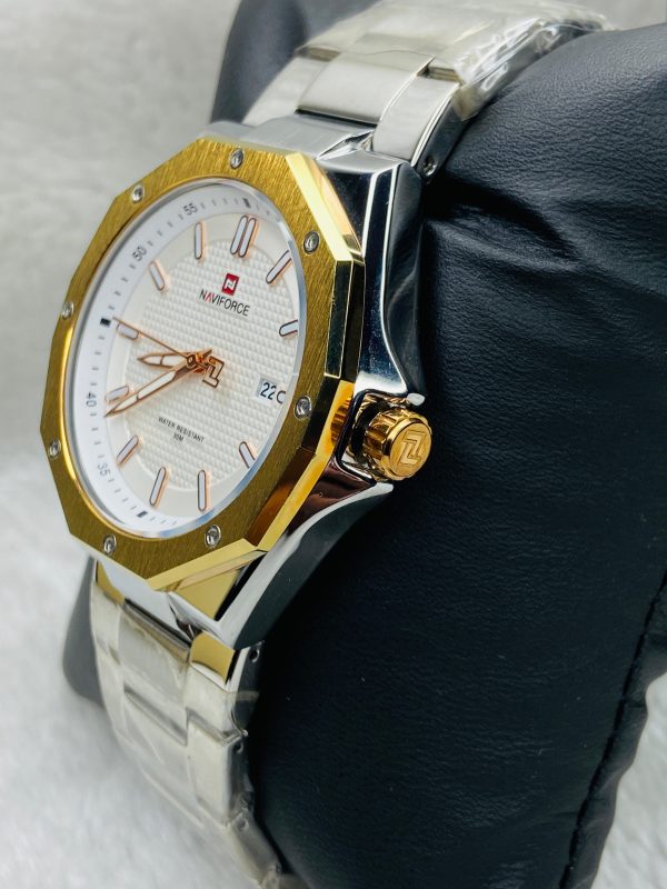 Naviforce Men’s Watch – Gold Bezel, Silver Strap, White Dial, 30M Water Resistant - Image 2